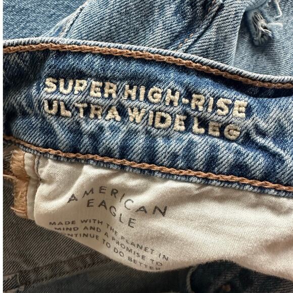 American Eagle Super High-Rise Ultra Wide Leg Jeans Size 2 Short - Picture 3 of 10